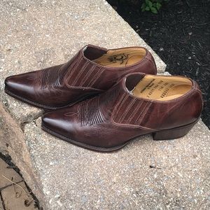 Charlie horse by lucchase